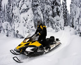 raid motoneige - Le sentier de neige