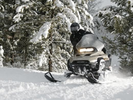 raid motoneige - Le sentier de neige